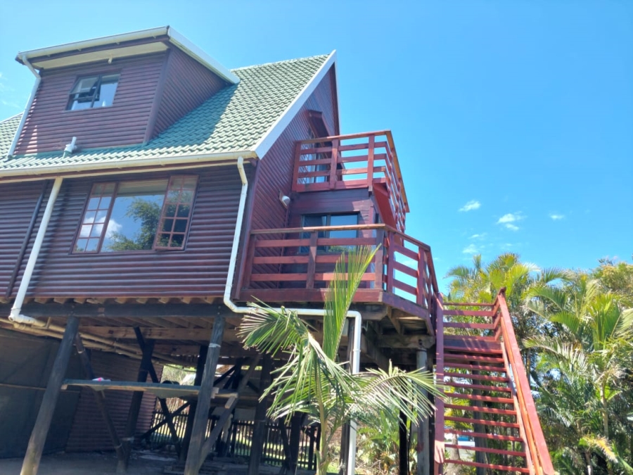 3 Bedroom Property for Sale in Cove Rock Eastern Cape